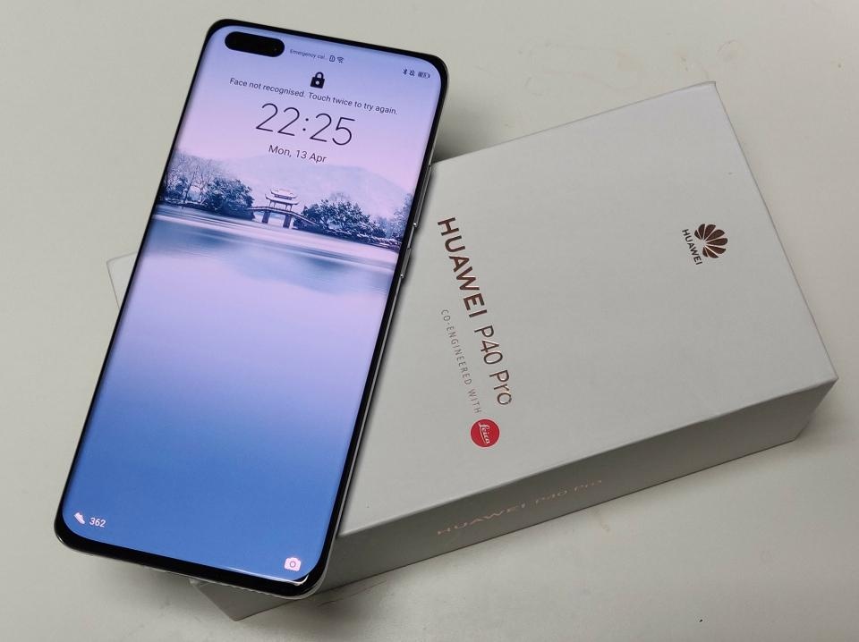 Cat costa un Huawei?